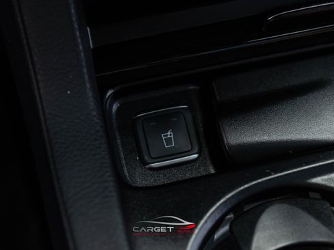 Used 2019 Mercedes-Benz GLE 43 AMG 4MATIC w/ Premium 3 Package image 37