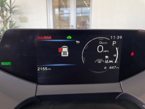 Certified 2025 Toyota Prius XLE image 10
