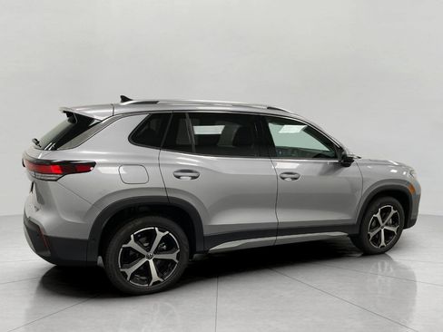 New 2025 Volkswagen Tiguan SE image 2