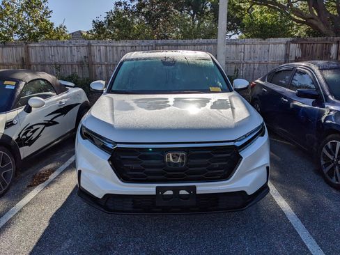 Used 2024 Honda CR-V EX image 2