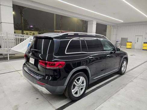 Used 2021 Mercedes-Benz GLB 250 image 6