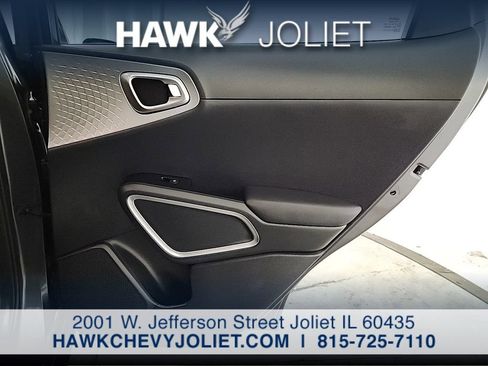 Used 2025 Kia Soul LX w/ LX Technology Package FWD image 22