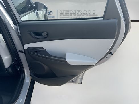 Used 2023 Hyundai Kona SEL FWD image 27