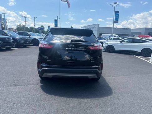 Certified 2022 Ford Edge SEL w/ Convenience Package AWD/4WD image 6