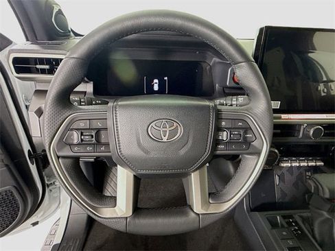 New 2025 Toyota 4Runner TRD Off-Road Premium image 11
