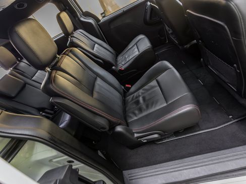 Used 2020 Dodge Grand Caravan GT FWD image 12