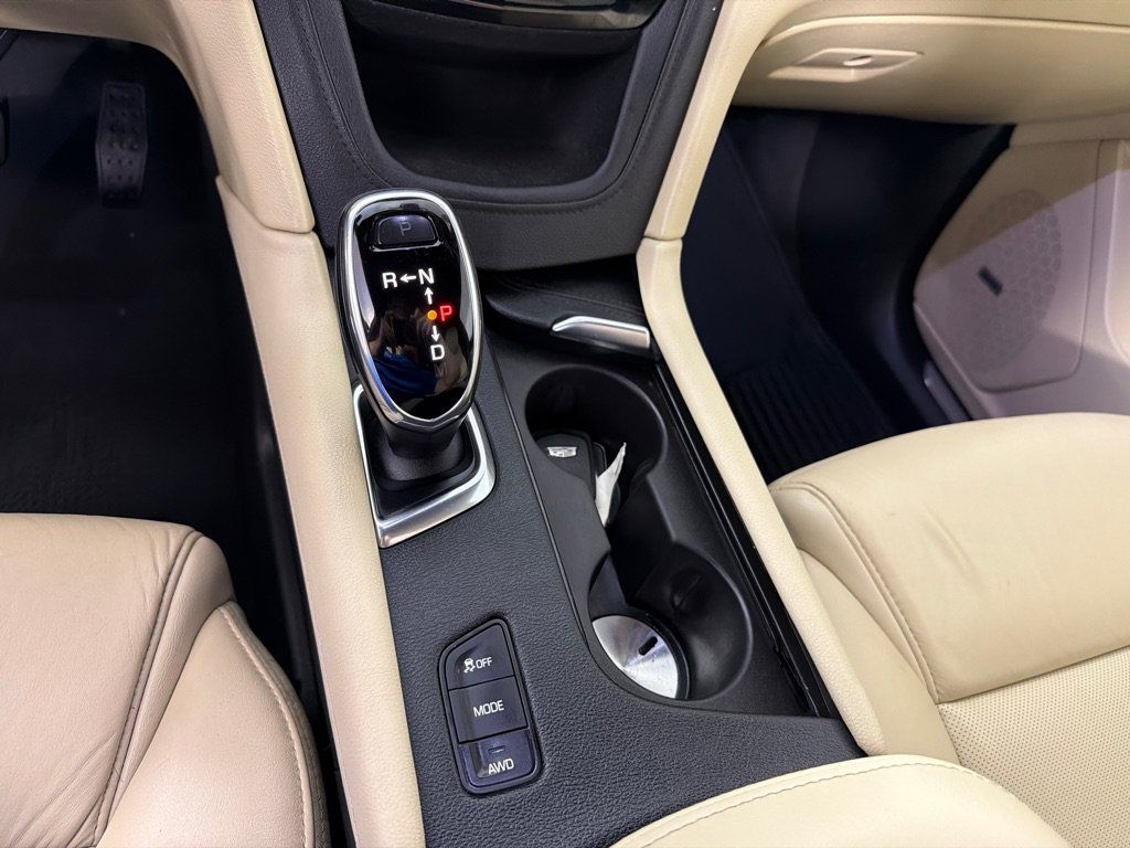 Used 2019 Cadillac XT5 Luxury AWD/4WD image 16
