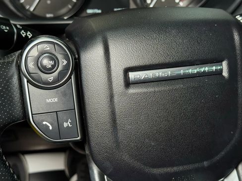 Used 2016 Land Rover Range Rover Sport SE image 46