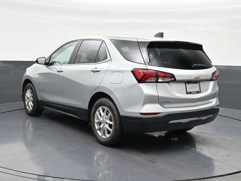 Used 2022 Chevrolet Equinox LT FWD image 3