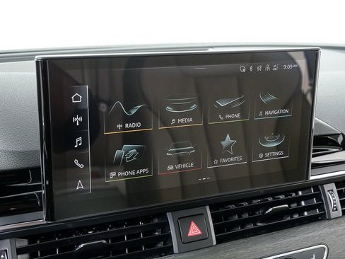 Used 2023 Audi A4 2.0T Premium w/ Convenience Package image 13