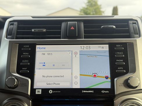 Used 2021 Toyota 4Runner Limited image 23