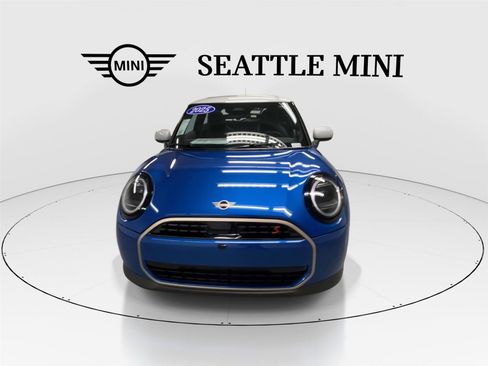 Certified 2025 MINI Cooper S image 3