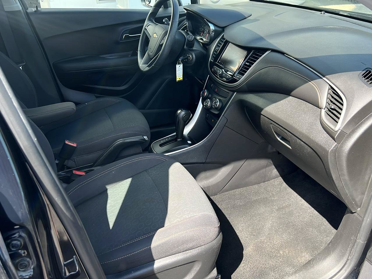 Used 2020 Chevrolet Trax LS FWD image 8