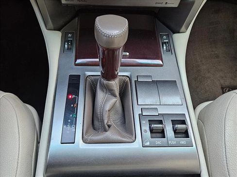 Used 2017 Lexus GX 460 Premium image 13