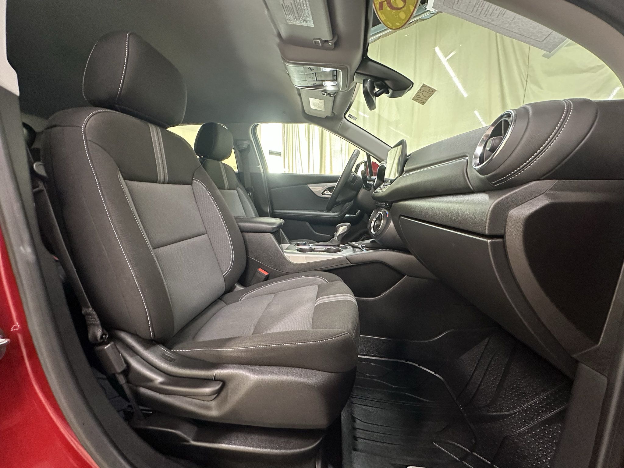 Certified 2025 Chevrolet Blazer LT w/ Convenience Package FWD image 22