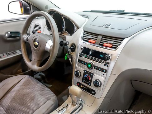 Used 2009 Chevrolet Malibu LS image 31