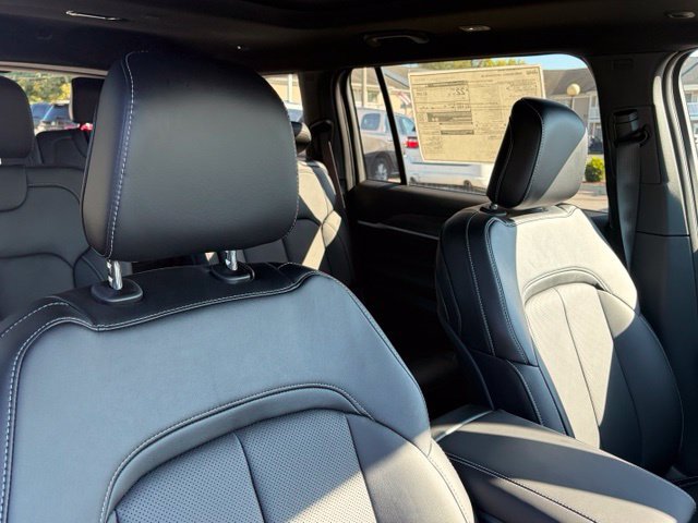 New 2027 Jeep Grand Cherokee L Limited AWD/4WD image 30