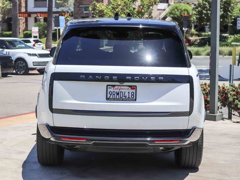 Used 2025 Land Rover Range Rover SE AWD/4WD image 5