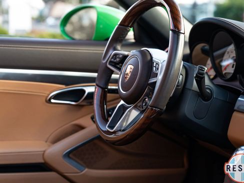 Used 2023 Porsche 718 Boxster S image 29