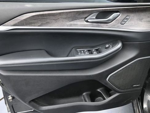 Used 2022 Jeep Grand Cherokee L Limited image 26