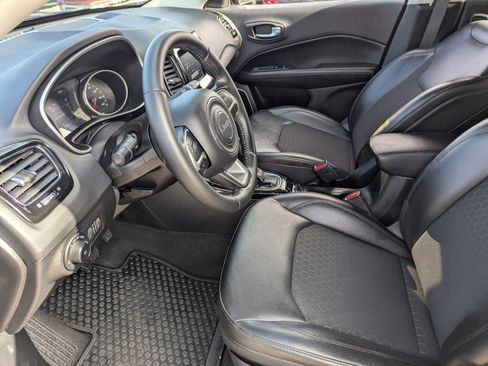 Used 2021 Jeep Compass Latitude w/ Sun and Sound Group image 28