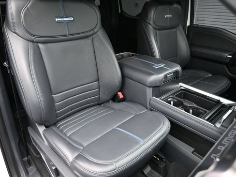 Used 2026 Ford F250 Platinum AWD/4WD image 45