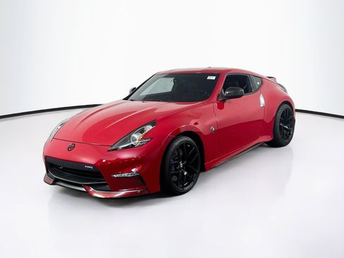 Used 2017 Nissan 370Z NISMO RWD image 1