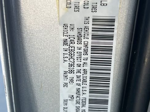 Used 2017 Jeep Grand Cherokee Limited w/ Luxury Group II RWD image 37