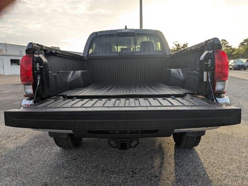 Used 2021 Toyota Tacoma SR5 image 13