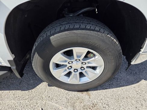 Certified 2023 Chevrolet Silverado 1500 LT AWD/4WD image 19