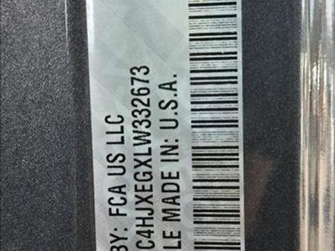 Used 2020 Jeep Wrangler Unlimited Sahara image 24