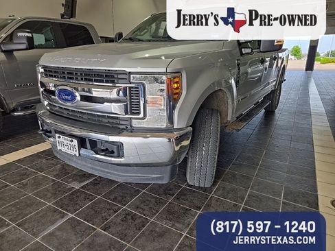 Used 2019 Ford F250 XLT AWD/4WD image 2