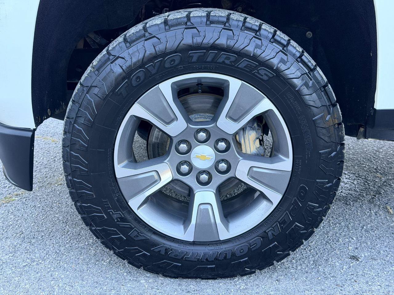 Used 2018 Chevrolet Colorado Z71 AWD/4WD image 23