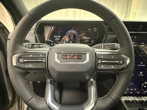 New 2026 GMC Terrain AT4 w/ Convenience Package III image 29