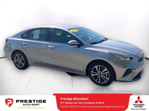 Used 2024 Kia Forte LXS FWD image 1