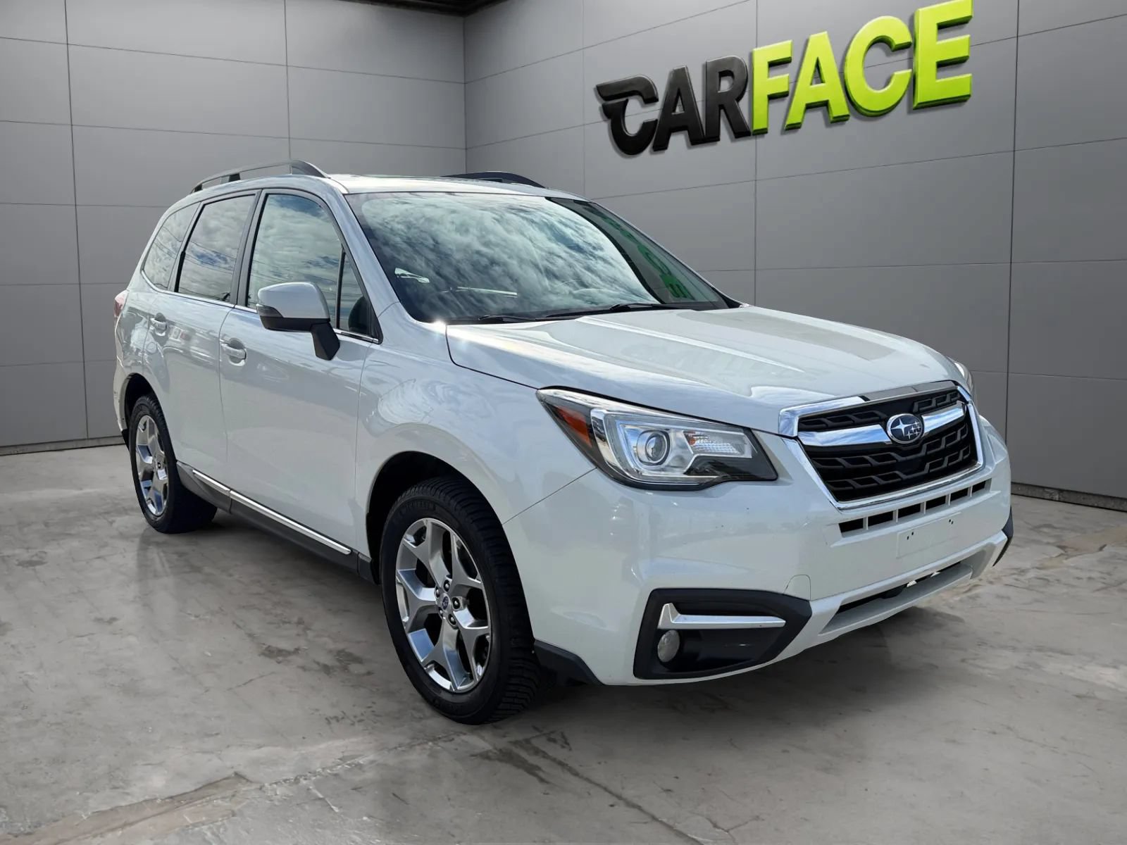 Used 2017 Subaru Forester 2.5i Touring AWD/4WD image 4