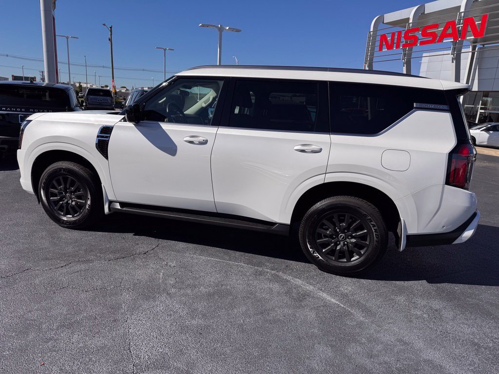 Used 2026 Nissan Armada SV AWD/4WD image 2