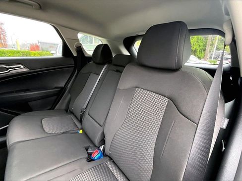 Certified 2024 Kia Sportage LX image 15