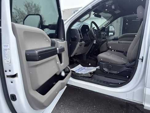 Used 2022 Ford F350 XLT AWD/4WD image 13