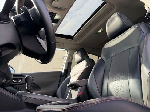 Certified 2024 Subaru Crosstrek 2.5i Limited w/ Crosstrek Mirror Package AWD/4WD image 10