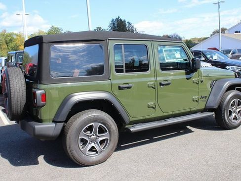Used 2021 Jeep Wrangler Unlimited Sport image 25