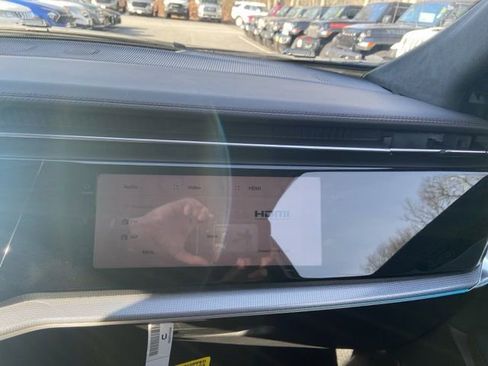 Used 2024 Jeep Wagoneer Launch Edition image 28