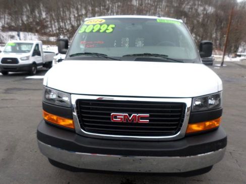 Used 2024 GMC Savana 2500 w/ Driver Convenience Package image 4