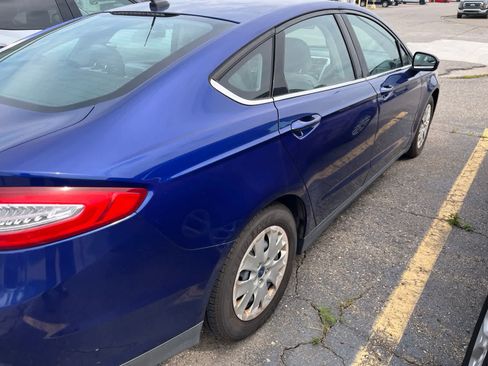 Used 2014 Ford Fusion S FWD image 14