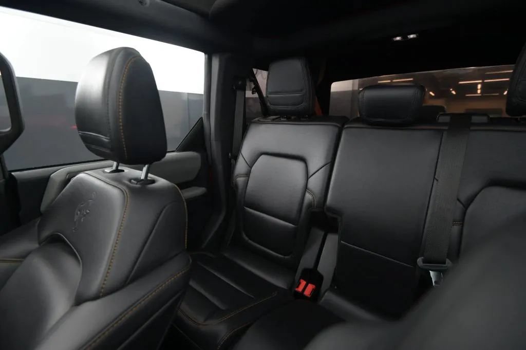 Used 2022 Ford Bronco Badlands w/ Sasquatch Package AWD/4WD image 43