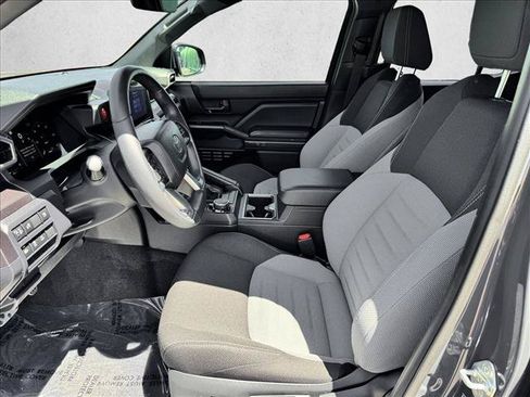 Certified 2025 Toyota 4Runner TRD Sport AWD/4WD image 9