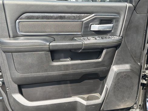 Used 2024 RAM 2500 Big Horn w/ Night Edition AWD/4WD image 11
