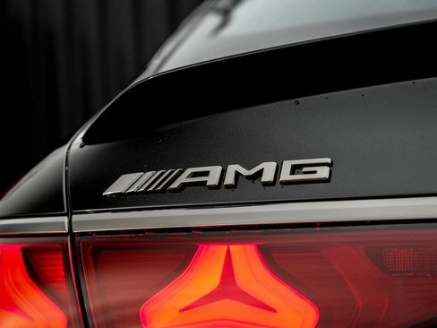 New 2026 Mercedes-Benz E 53 AMG e 4MATIC Sedan image 11