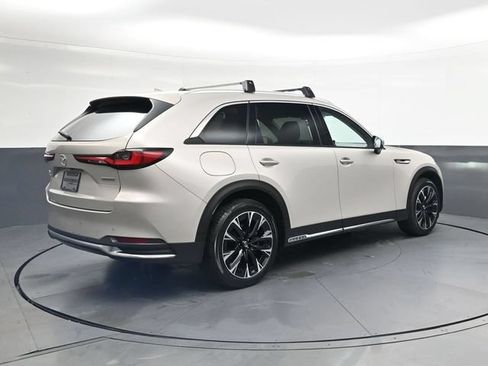 Used 2024 MAZDA CX-90 Plug-In Hybrid w/ Premium Plus AWD/4WD image 4