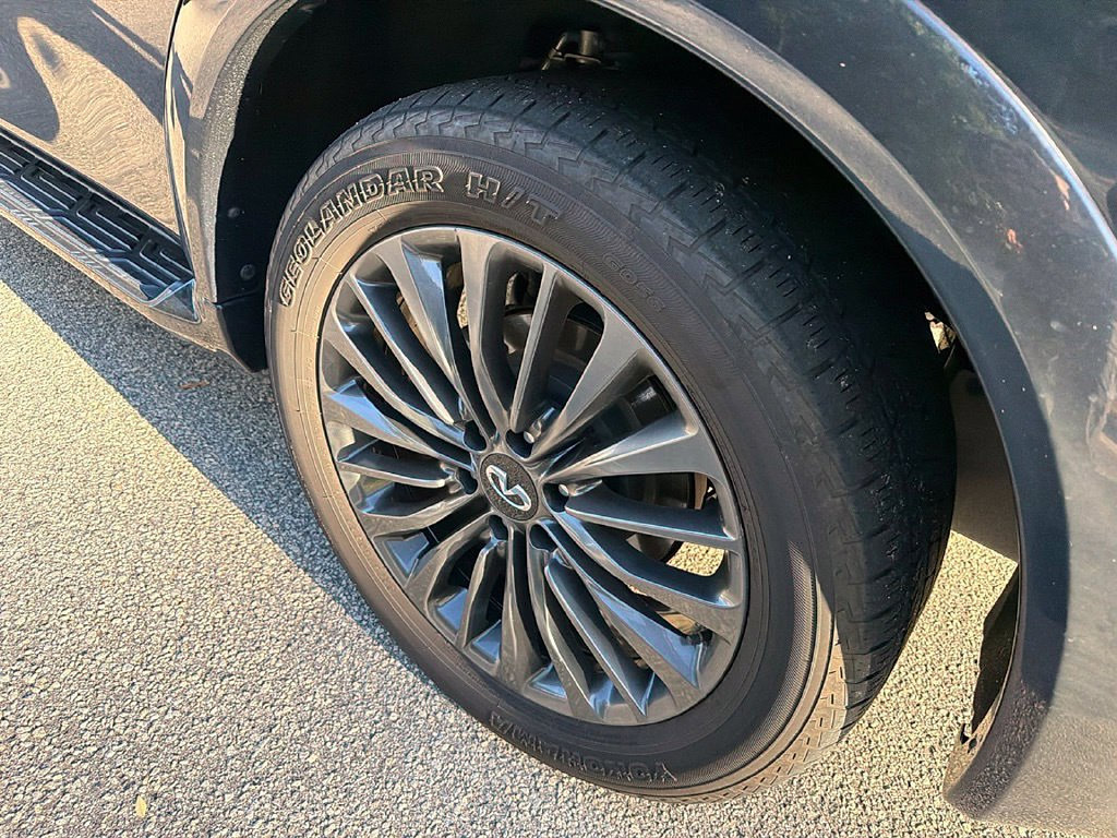 Used 2024 INFINITI QX80 Sensory AWD/4WD image 7